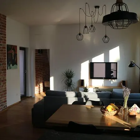 Beautiful In Old Town Apartment